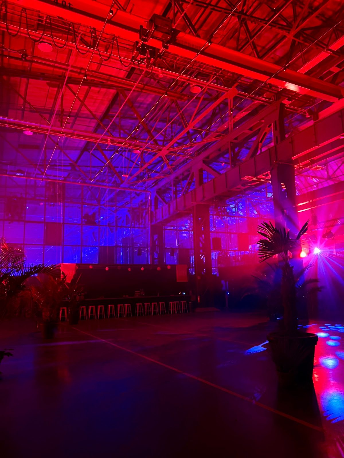 Empty venue before build-up, industrial hall 8